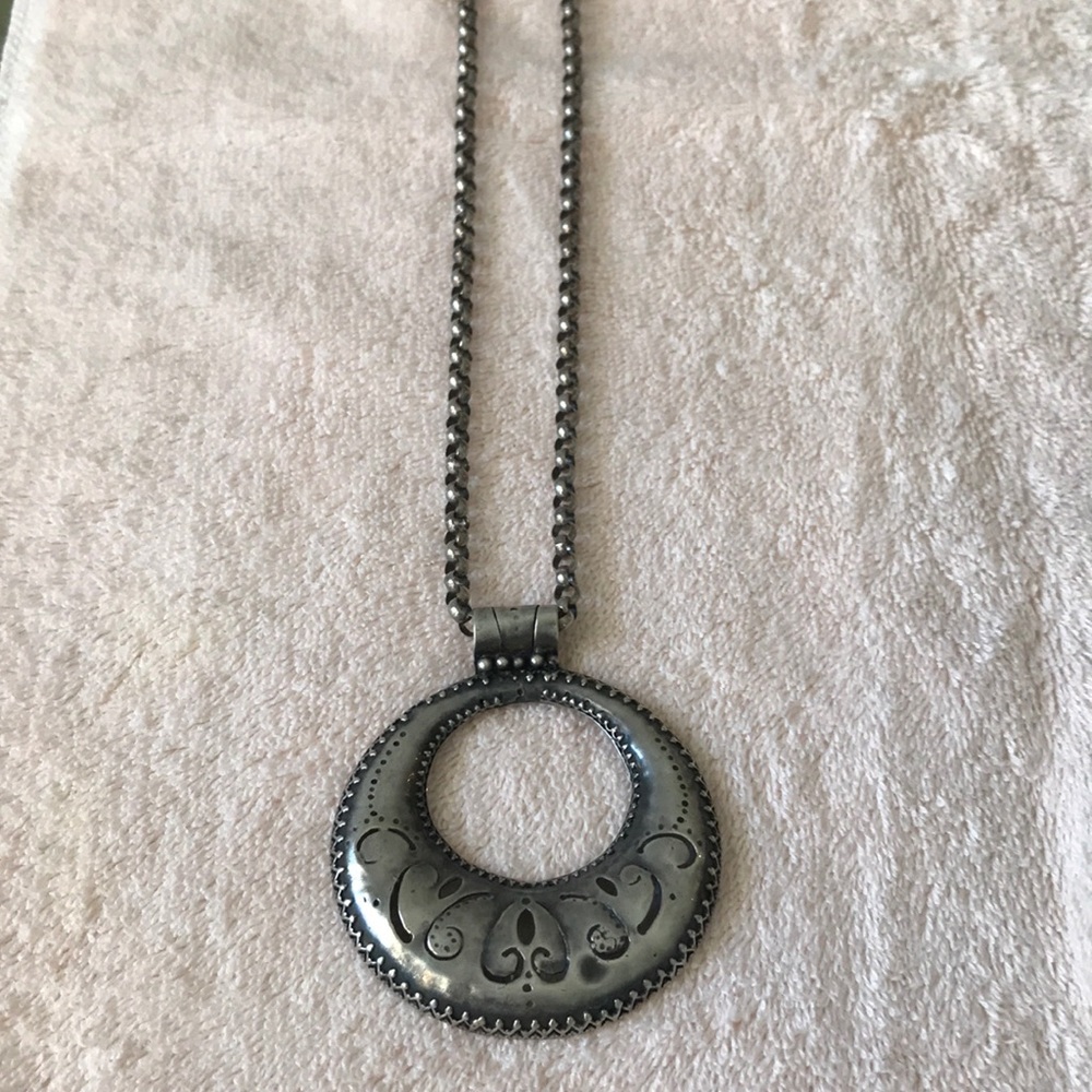 Cool Long engraved metal necklace - Picture 5 of 8